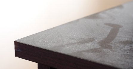 OVAJ TRIK SE KORISTI U MUZEJIMA: Žena otkrila GENIJALAN TRIK kako da vam se ne skuplja prašina po namještaju! KAKO OVO RANIJE NISMO ZNALE