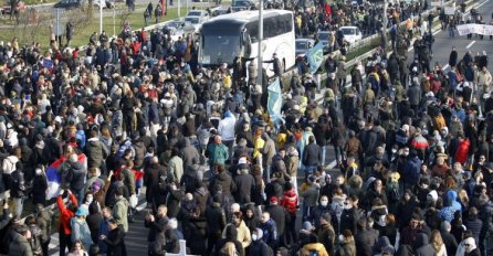 Završene masovne demonstracije širom Srbije, a evo šta Vučić pokušava