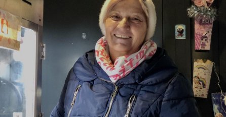 I TO JE BiH: Prodavačica kokica zarađenim novcem odlučila kupiti paketiće djeci čiji roditelji to nisu u mogućnosti