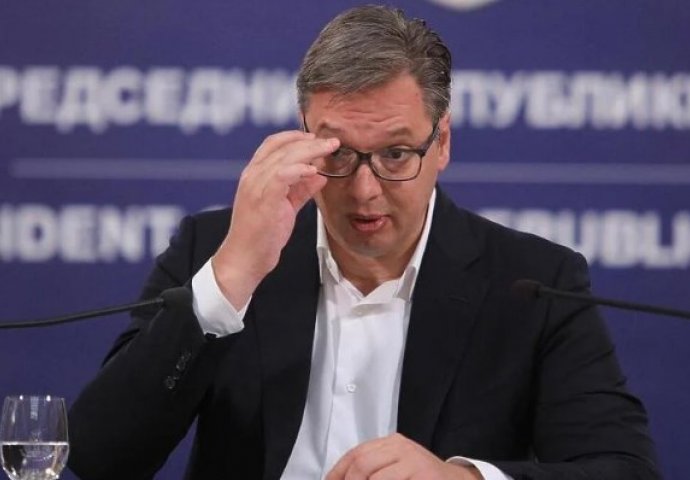 Vučić prebrojao ljude na subotnjim protestima pa se zabrinuo