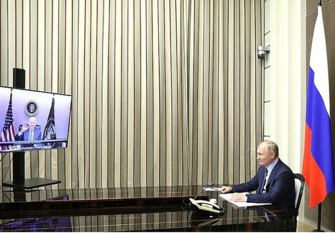 Putin i Biden okončali razgovore o Ukrajini