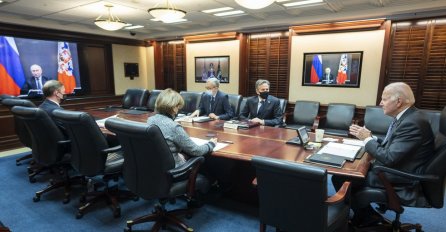 ANALIZA SVE TANJE LINIJE IZMEĐU RATA I MIRA: Što Putin zapravo želi? Imati napismeno ono što su Gorbačovu obećali prije 30 godina, ali koliko je realno to očekivati?