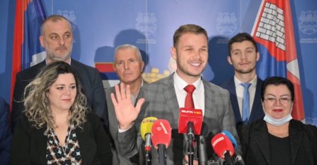 Stanivuković nasmijan i vidno raspoložen otkrio vijesti: Vrisnuo od radosti u sali nakon glasanja