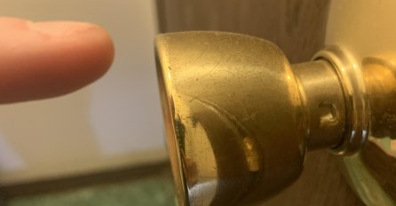 VIŠE VAS STRUJA NEĆE "PECKATI": Evo kako da se riješite elektriciteta -  u ovome je tajna