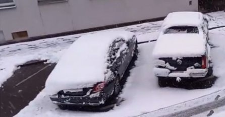 JAKE SNJEŽNE PADAVINE IZAZVALE HAOS U AUSTRIJI: Autobus proklizao i udario u stub, saobraćaj otežan