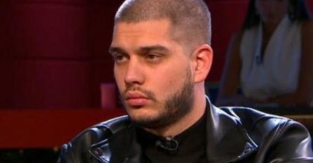 POKUPIO SVOJE STVARI I NAPUSTIO IH: Evo gdje je snimljen Dejan Dragojević nakon izlaska iz Bijele kuće (FOTO)