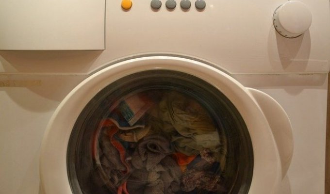 434944-washing-machine-380833-640-f