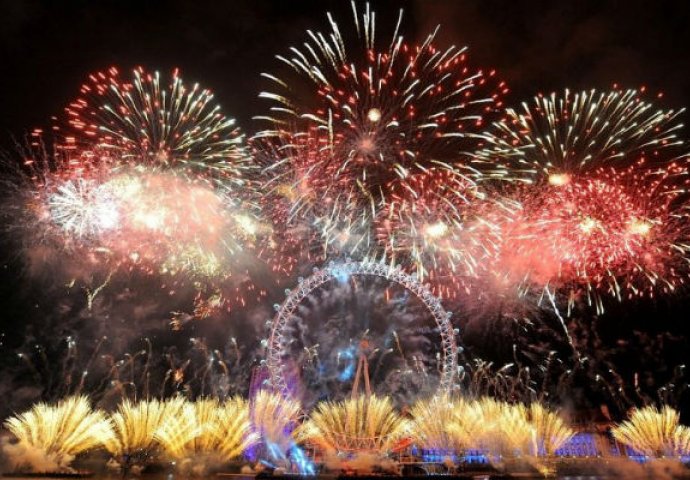 OBJAVLJEN PRVI HOROSKOP ZA NOVU GODINU: Evo šta vas čeka u najluđoj noći, 1 ZNAK DA SE PRIPREMI NA VELIKI VRTLOG