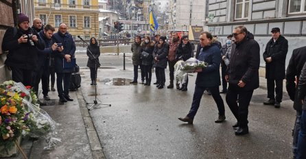Polaganjem cvijeća, učenjem Fatihe i minutom šutnje obilježena godišnjica ubistva građana Sarajeva