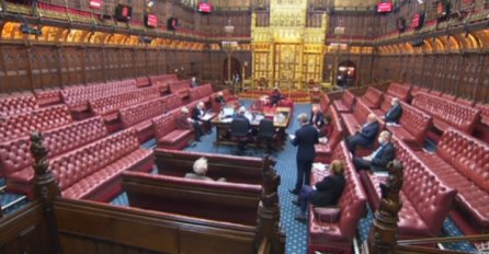 Dom lordova: Udovoljavajući zahtjevima Dodika, nagrađujemo genocid