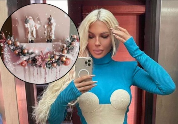 JELENA KARLEUŠA OKITILA NOVOGODIŠNJU JELKU, SVI GLEDAJU 1 DETALJ: Tek stiglo na kućnu adresu, ODMAH SE POHVALILA (FOTO)