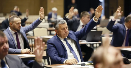 Bosanska Krupa, Orašje, Lukavac, Konjic, Stolac i Zavidovići postali gradovi