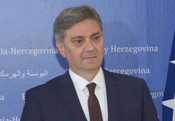 Zvizdić: Laž je da Orban ima moć da zaustavi pojedinačne sankcije