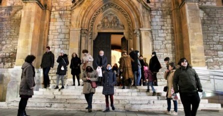 U sarajevskoj Katedrali “Srca Isusova” održana Sveta misa Božićnog bdijenja