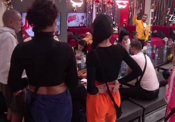 screenshot-from-2021-12-25-07-19-31