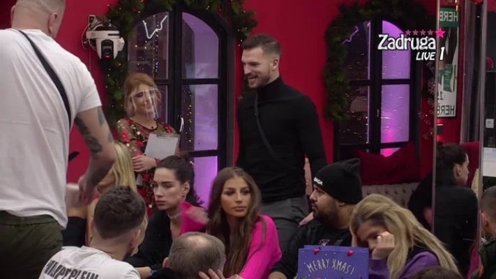 676-2021-12-29t084110-996