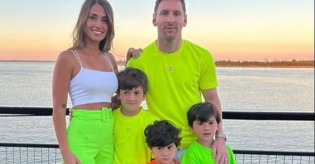 MESSI SE SLIKAO SA ŽENOM I DJECOM - SLIKA HIT NA INTERNETU, svi ga ismijavaju: Vidite li zbog čega?