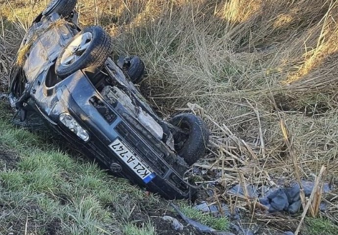 U saobraćajnoj nesreći u Lukavcu troje povrijeđenih