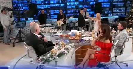 Jovana Jeremić šokirala primitivizmom: Pustite Balaševića "Čardak među nogama"