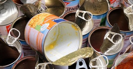 CIJELI ŽIVOT POGREŠNO OTVARAMO KONZERVE: Evo koji je jedini i pravi način, IMA 1 CAKA - neće iscuriti ni kap 