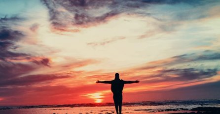 ASTROLOZI TVRDE, MERKUR U VODENJAKU TRAJE DO 25.01. Ovo su dva najsretnija znaka, DOBRO SE SPREMITE