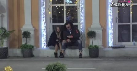 ANA SE ZAKAČILA ZA CARA, OTKRILA ŠTA JOJ DALILA RADI KAD NIKO NE GLEDA: On sve ostavio u čudu- TEK SAD KREĆE RIJALITI (VIDEO) 