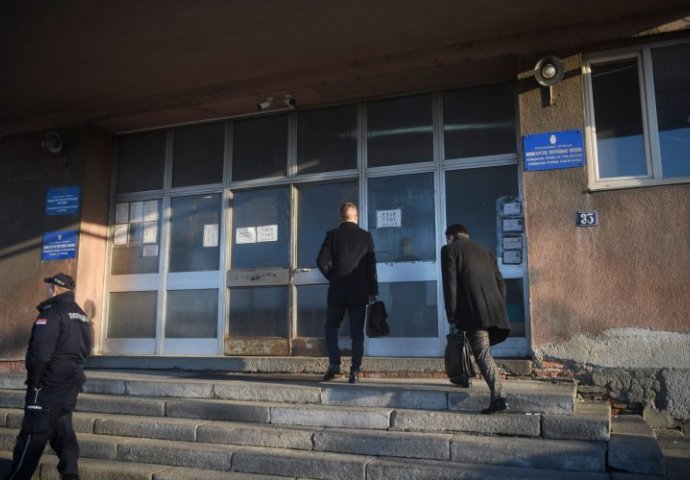 Tošićevi advokati stigli u policijsku stanicu: Karleuša prijavila Duška