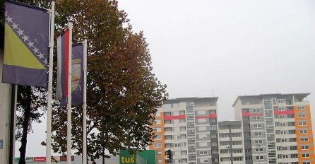 ISPRAVAK VIJESTI: U Istočnom Sarajevu na lokalnim institucijama već mjesecima nema zastave države BiH