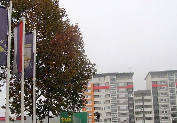 ISPRAVAK VIJESTI: U Istočnom Sarajevu na lokalnim institucijama već mjesecima nema zastave države BiH