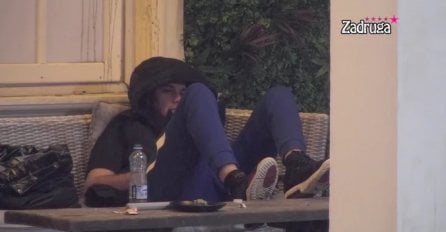 NAKON SVAĐE SA DALILOM - DEJAN IZAŠAO IZ BIJELE KUĆE: Evo šta je uradio (VIDEO)