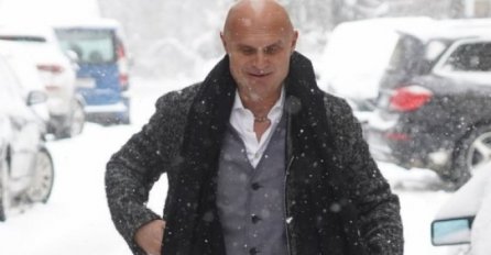 MILI PRVI PUT U JAVNOSTI POSLIJE OPERACIJE: Evo kako izgleda,  stanje nije dobro (FOTO)