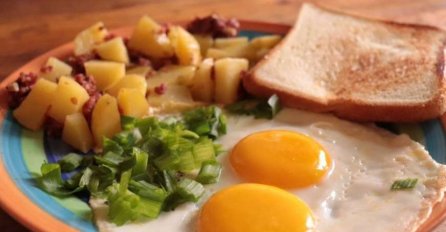 UBJEDLJIVO NAJGORI DORUČAK, A OVO SVI ČESTO JEDEMO: Drastično povećava holesterol i narušava rad srca!