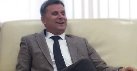 Novalićev osmijeh zasijao na Facebooku: Trudim se ostati pozitivan