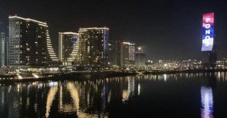 Beogradska Kula osvijetljena snažnom porukom za Đokovića: Dođi kući, tvoj narod te voli (FOTO)