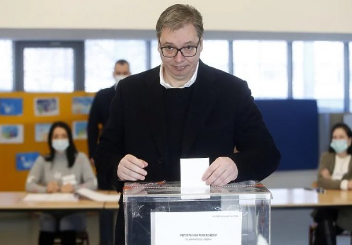 Vučić: Građani Srbije na referendumu podržali promjene u pravosuđu