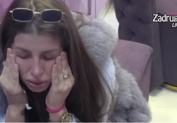 VIŠE NEMA NI DEJANA NI CARA: Pogledajte šta Dalila večeras radi nakon što je LOMILA SVE PO DVORIŠTU, tužan prizor (VIDEO)