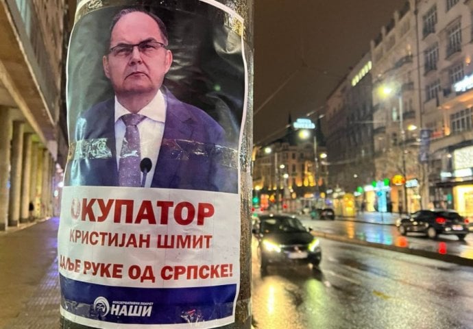 Beograd izlijepljen plakatima Schmidta: 'Dalje ruke od RS'