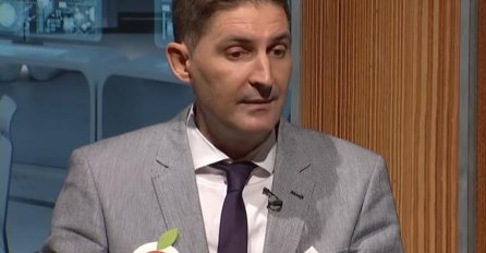 HOLESTEROL NIKO NIKAD NIJE DOBIO OD HRANE! Dr Čubrilo: Šta zapravo uradite tijelu kad popijete voćni sok za detoksikaciju!