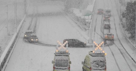 Zatvoreni parlament i škole, neka mjesta nemaju struje, blokirane ceste: NEVJEROVATNI PRIZORI IZ GRČKE