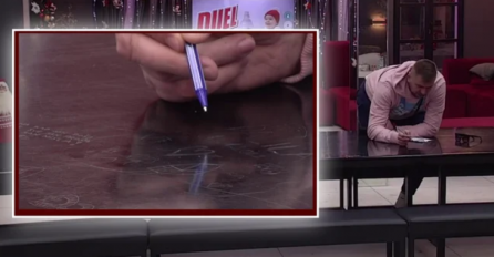 DEJAN ILI CAR? Janjuš otkrio detalje Dalilinog crteža sa crnog stola, iznenadio se kad je šta je napisala (FOTO)