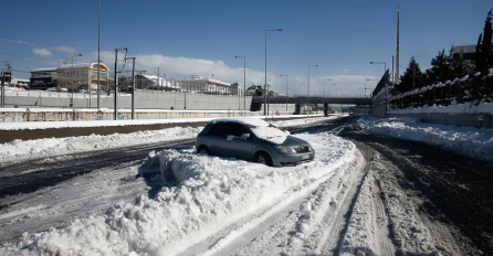 Nakon haosa u saobraćaju zbog snijega direktor puteva u Grčkoj podnio ostavku