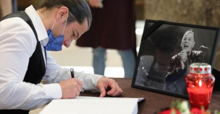 Komemoracija za Akija: U Zagreb je došao s jednom torbom, sad je u Aleji velikana