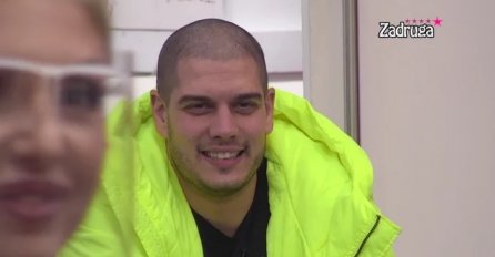 "DEKI JE..." ALEKS USTALA ZA CRNIM STOLOM i otkrila emocije: ON SIJA OD SREĆE (VIDEO) 