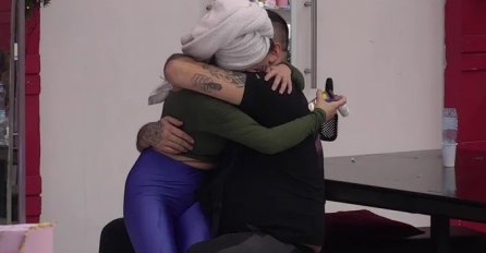 CAR PRIGRLIO DALILU, LJUBI JE U STOMAČIĆ: A ona mu zamjerila 1 stvar - evo šta mu je rekla (VIDEO)