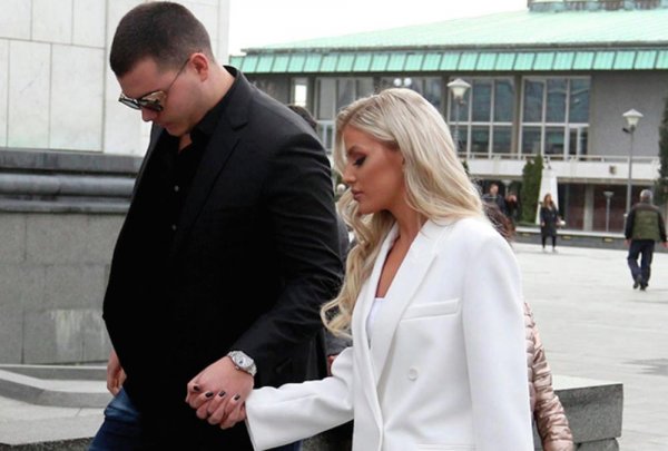 2226957-2168771-untitled3-ff-ff