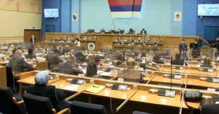 Posebna sjednica NSRS-a, na koju su pozvani Čović i Izetbegović, bit će održana danas