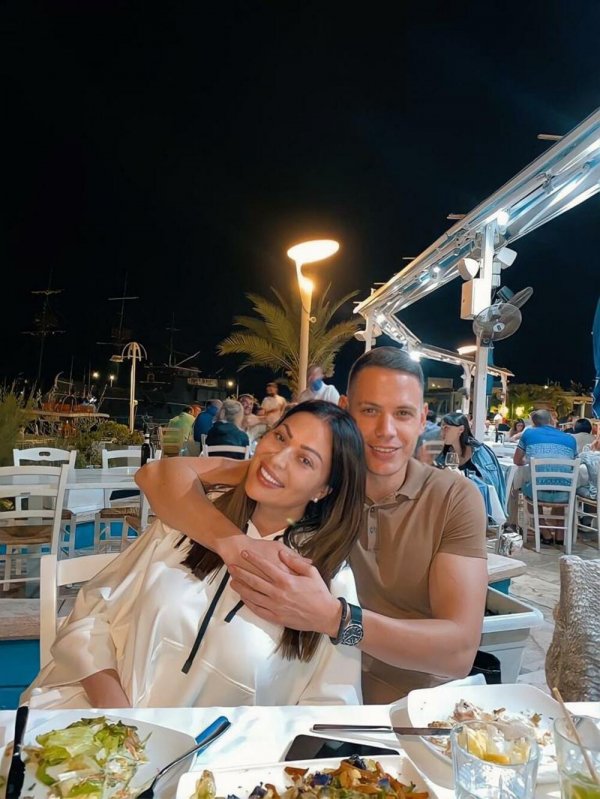 2890853-whatsapp-image-20220202-at-12-56-49-ff