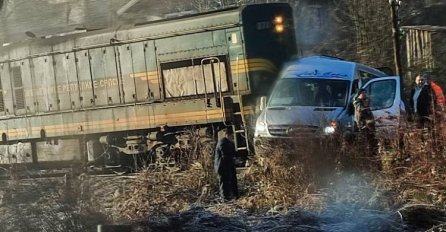 Nesreća u BiH, sudarili se voz i automobil 