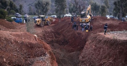 U Maroku je pao mrak, dječak je još uvijek u bunaru (LIVE STREAM)