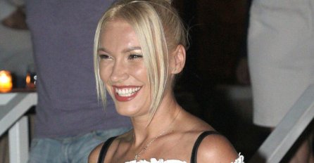 BOJANA RISTIVOJEVIĆ OBJAVILA PRVU SLIKU SA KĆERKOM MITROM: Prvi put pokazala nasljednicu, predivan prizor (FOTO)